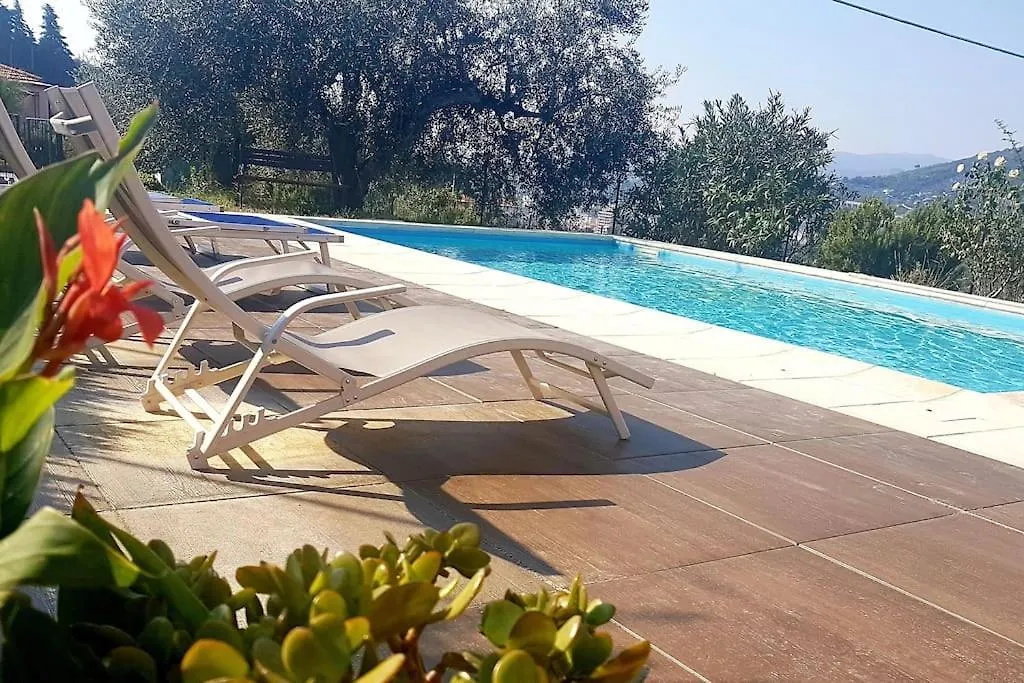 Villa Lazzarini Appartamento Rosella In Villa Con Piscina A 2Km Dal Mare Imperia Casa vacanze